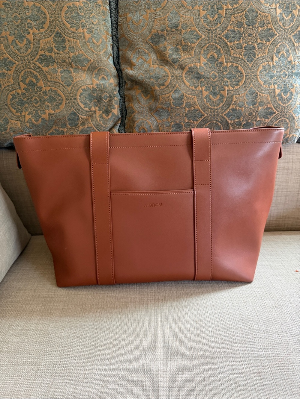 Minimalist Leather Tote Bag in Cognac